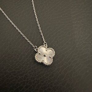 Flower Clover Pendant Fashion Necklace